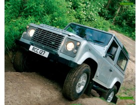Land Rover Defender: Вперед и вверх, а там...