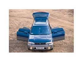 Subaru Legacy: Универсал повышенной проходимости.